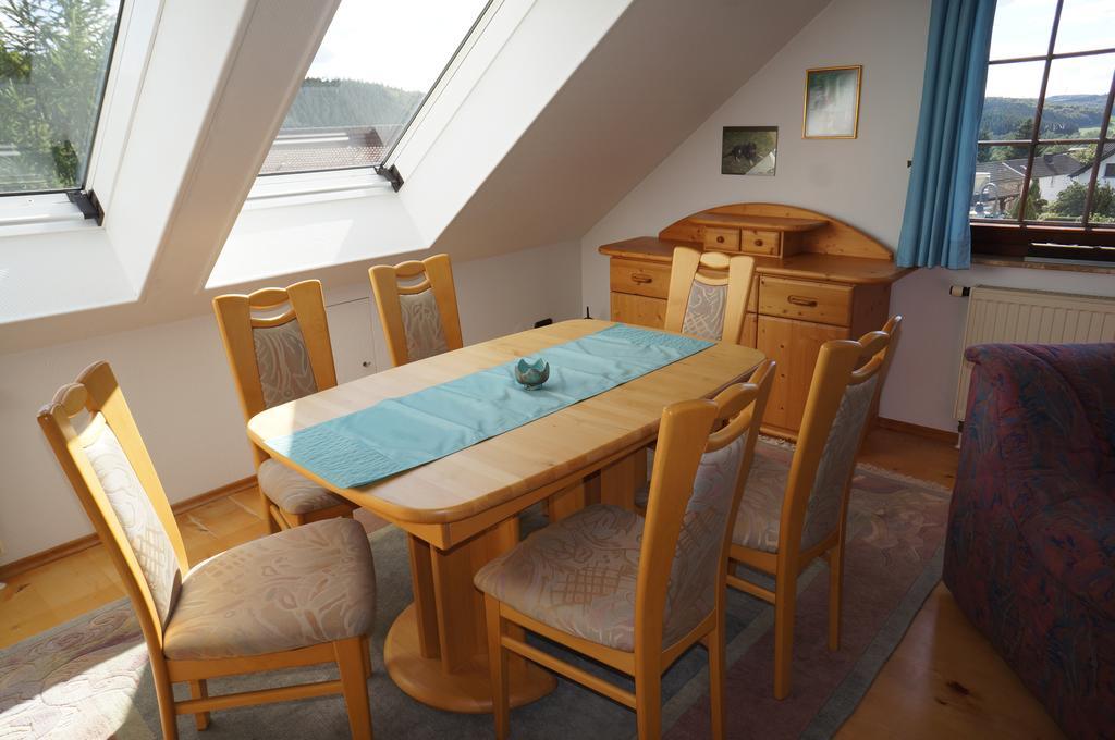 Ferienwohnung Bleialf Екстер'єр фото