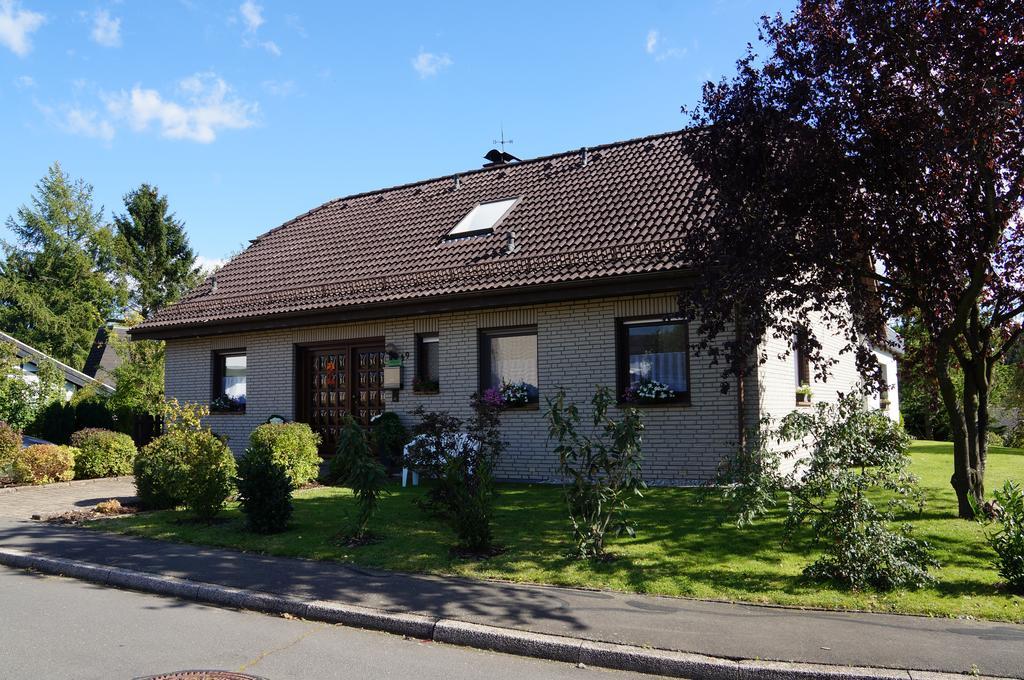 Ferienwohnung Bleialf Екстер'єр фото